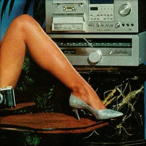 SUR LES ONDES
